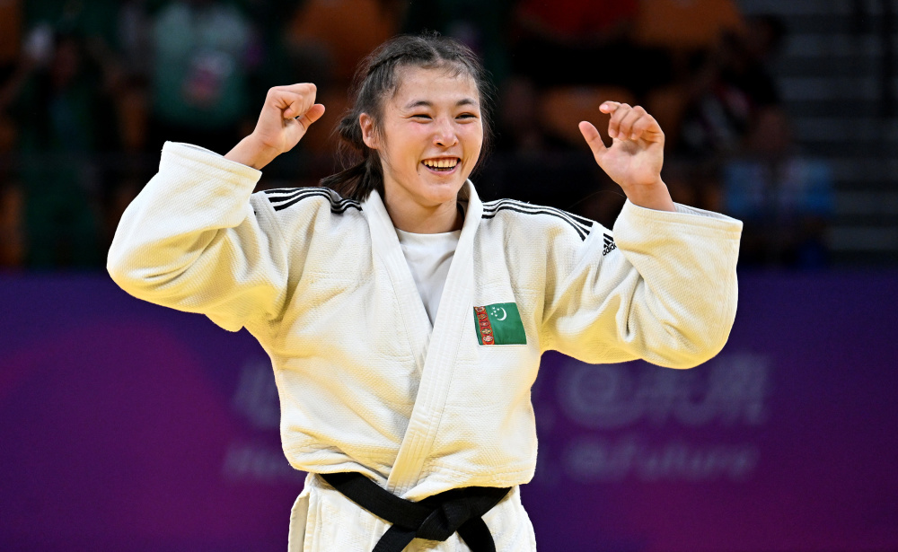 B体育-女子柔道比赛，法国选手夺冠(女子柔道比赛,法国选手夺冠是谁)