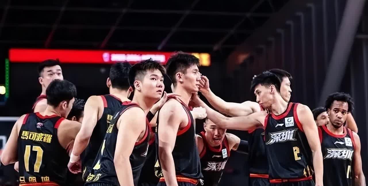 重庆男篮冲击前四，一往无前的简单介绍
