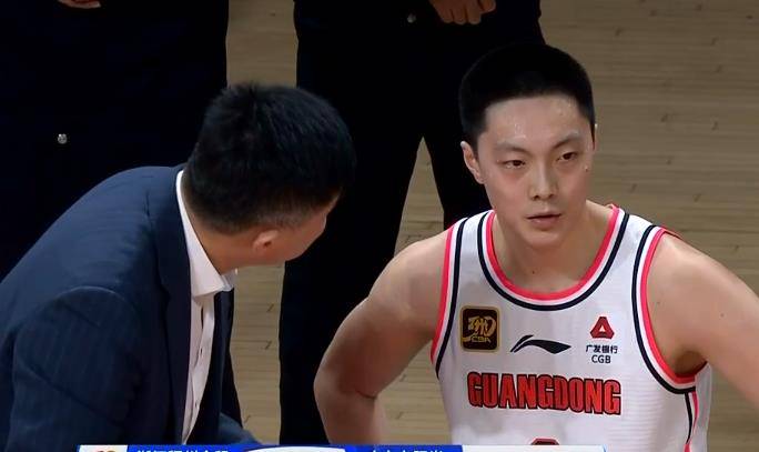 b体育 官网-男篮热身赛-余嘉豪两双胡明轩13分中国胜荷兰的简单介绍