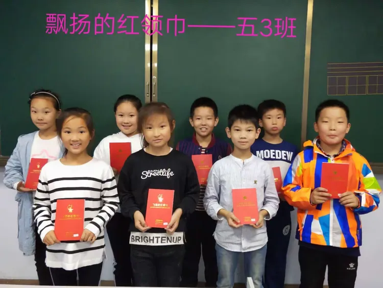 b体育 官网-队员兢兢业业，豪取胜利向前行