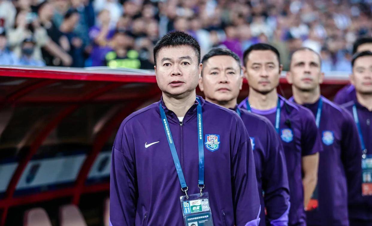 关于球队临时换帅，新主教练带领球队迎来复苏的信息
